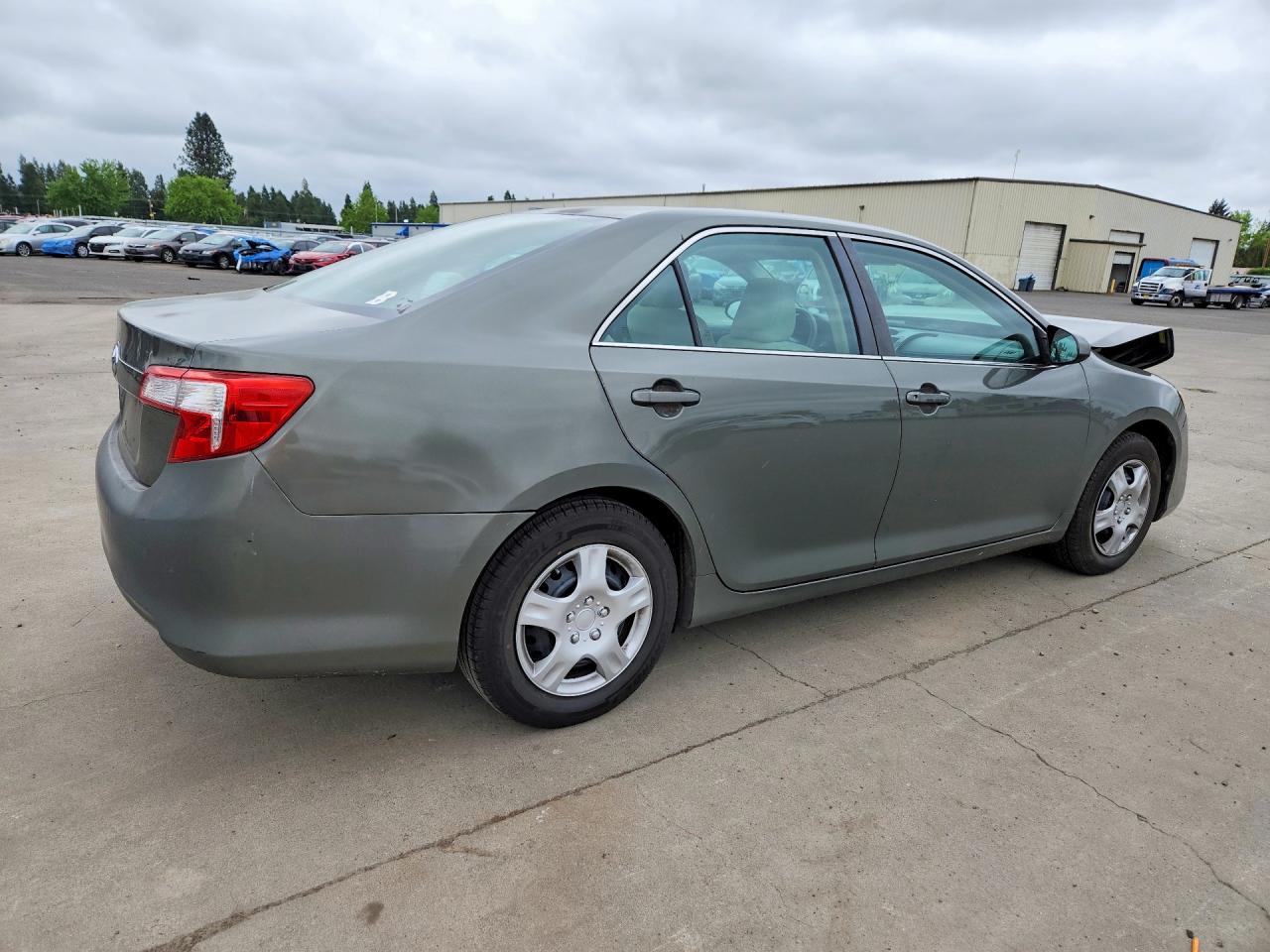 2013 TOYOTA CAMRY