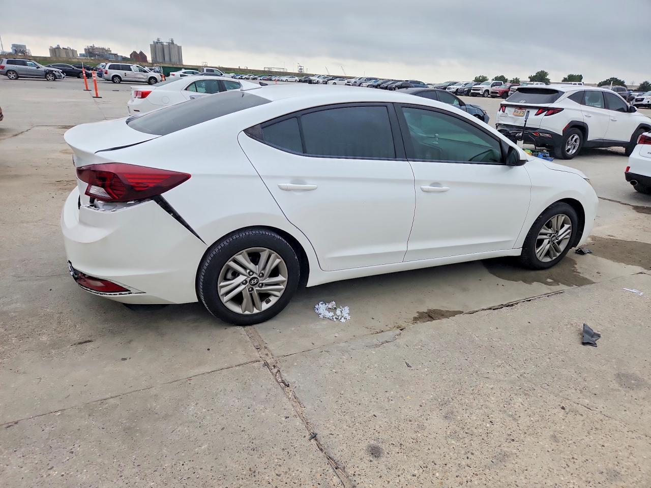 2019 HYUNDAI ELANTRA