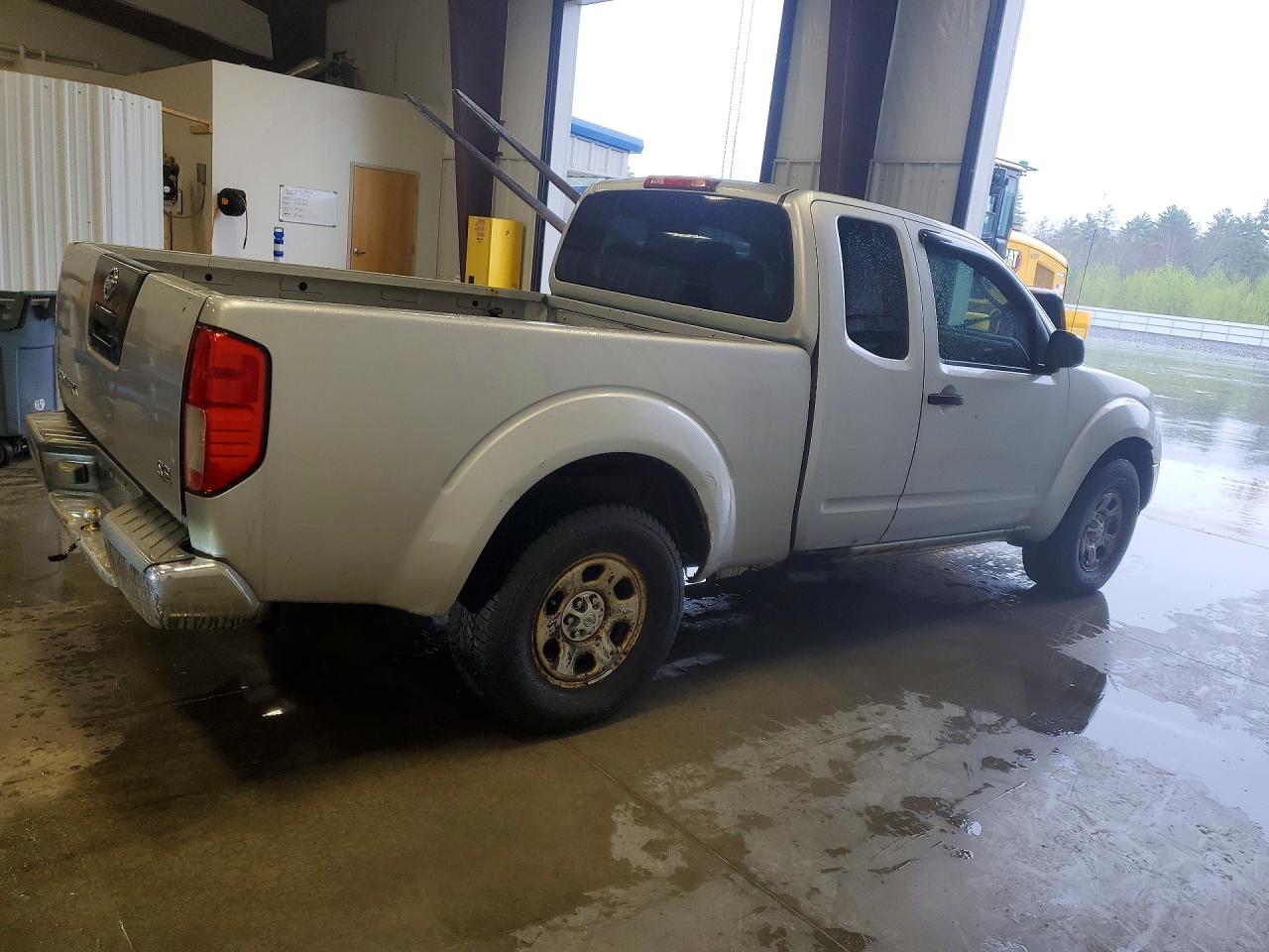 2009 NISS FRONTIER
