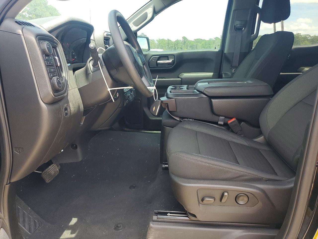 2025 CHEVROLET SILVERADO