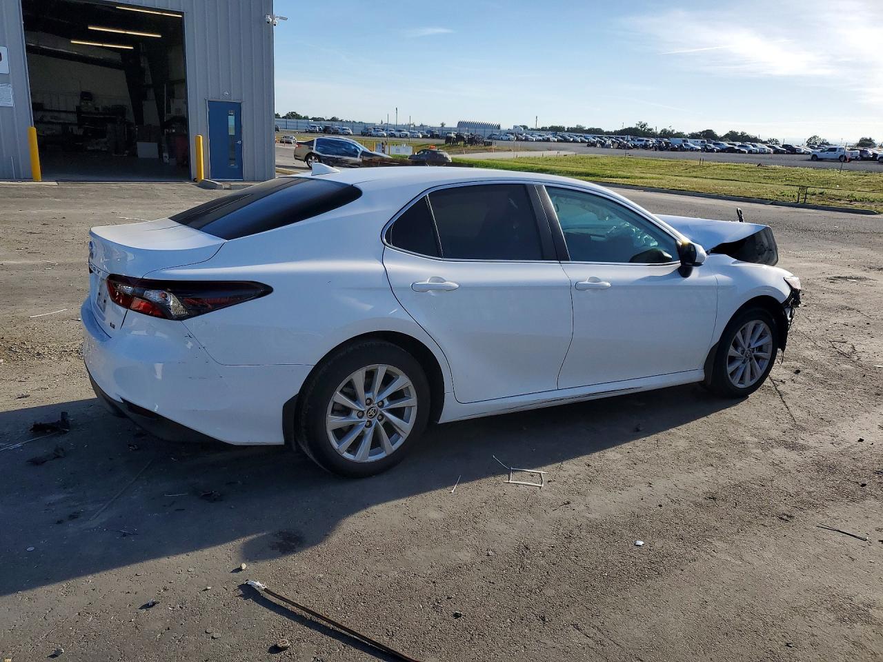 2024 TOYOTA CAMRY