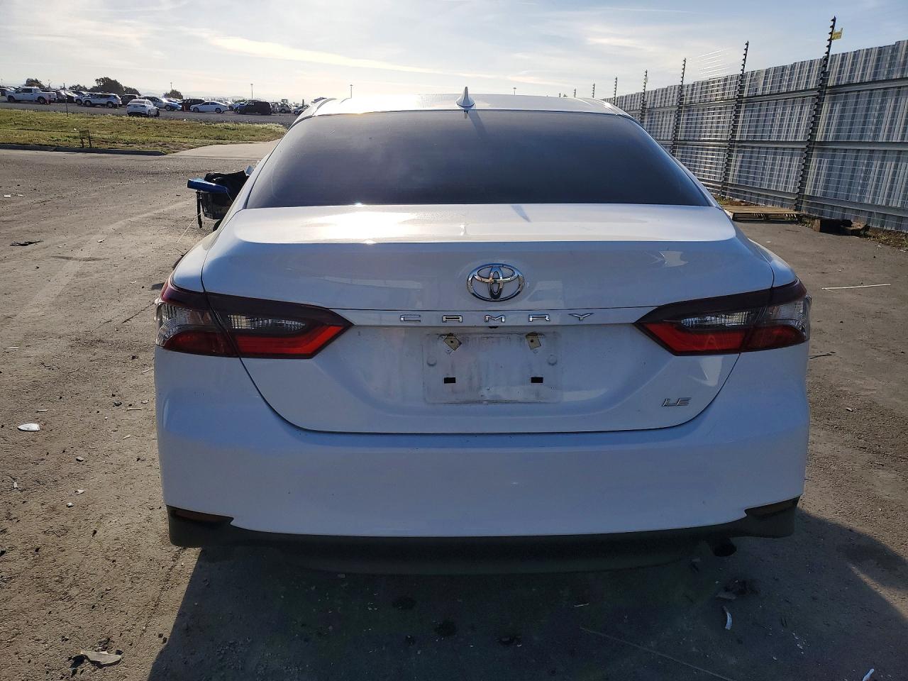 2024 TOYOTA CAMRY