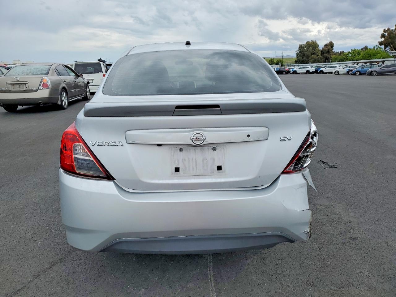 2019 NISSAN VERSA