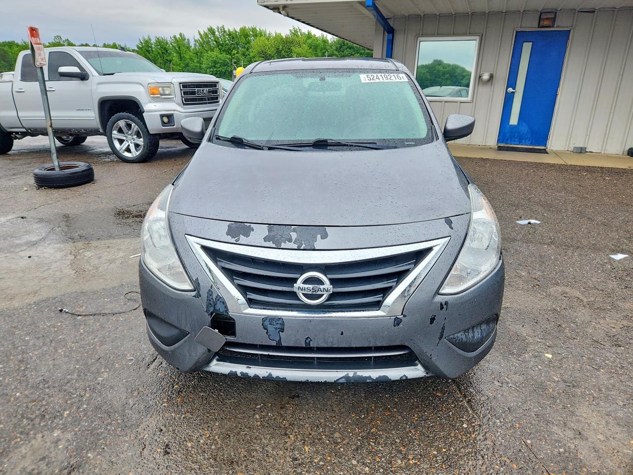 2016 NISSAN VERSA