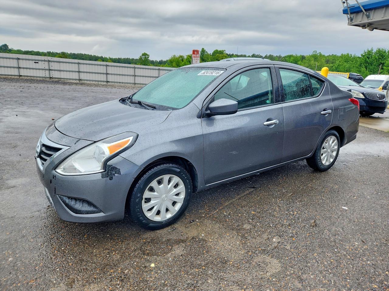 2016 NISSAN VERSA