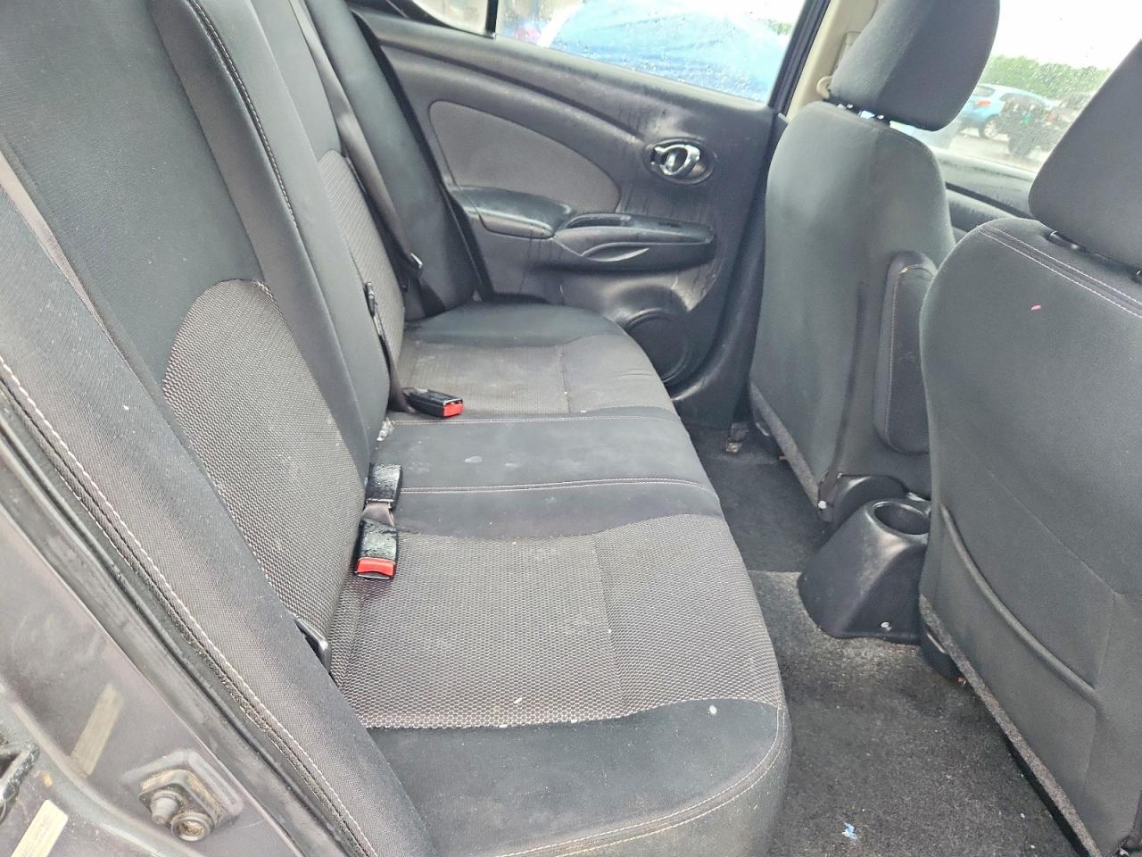 2016 NISSAN VERSA