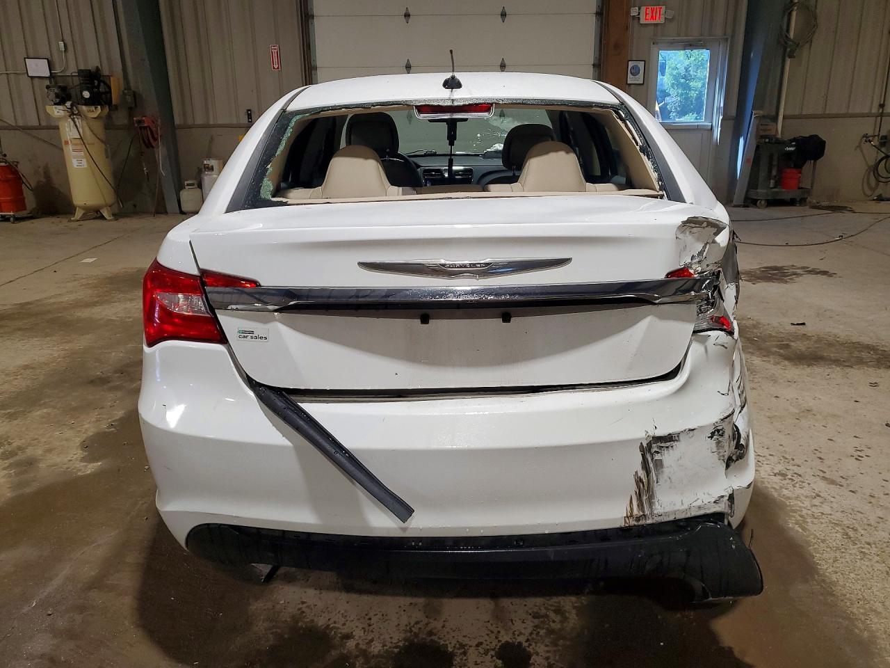 2014 CHRYSLER 200