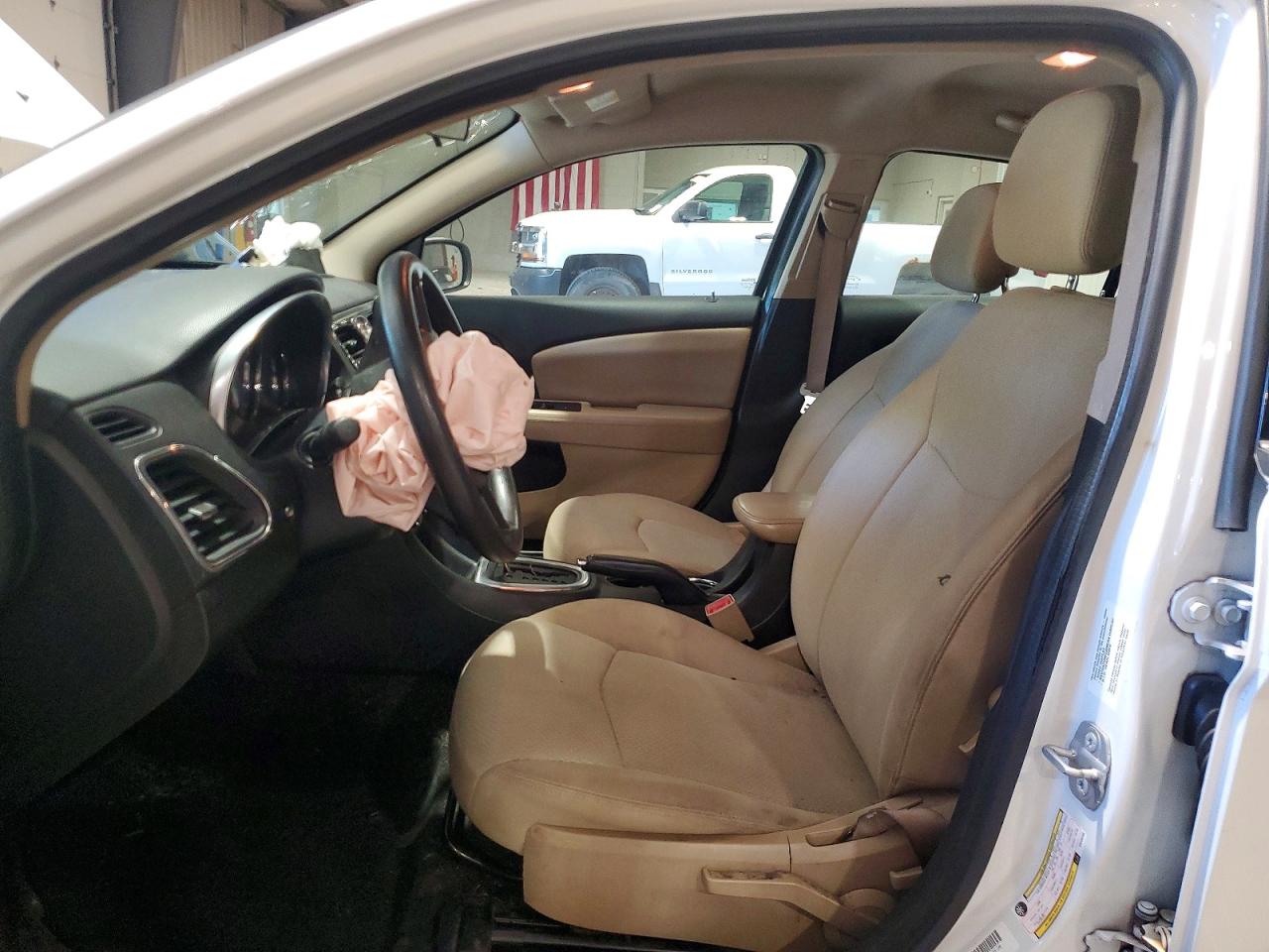 2014 CHRYSLER 200