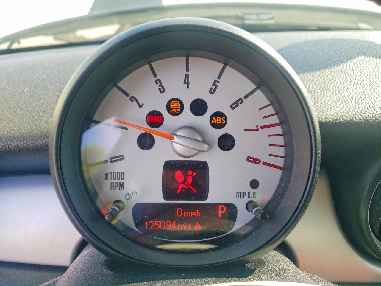 2014 MINI COOPER