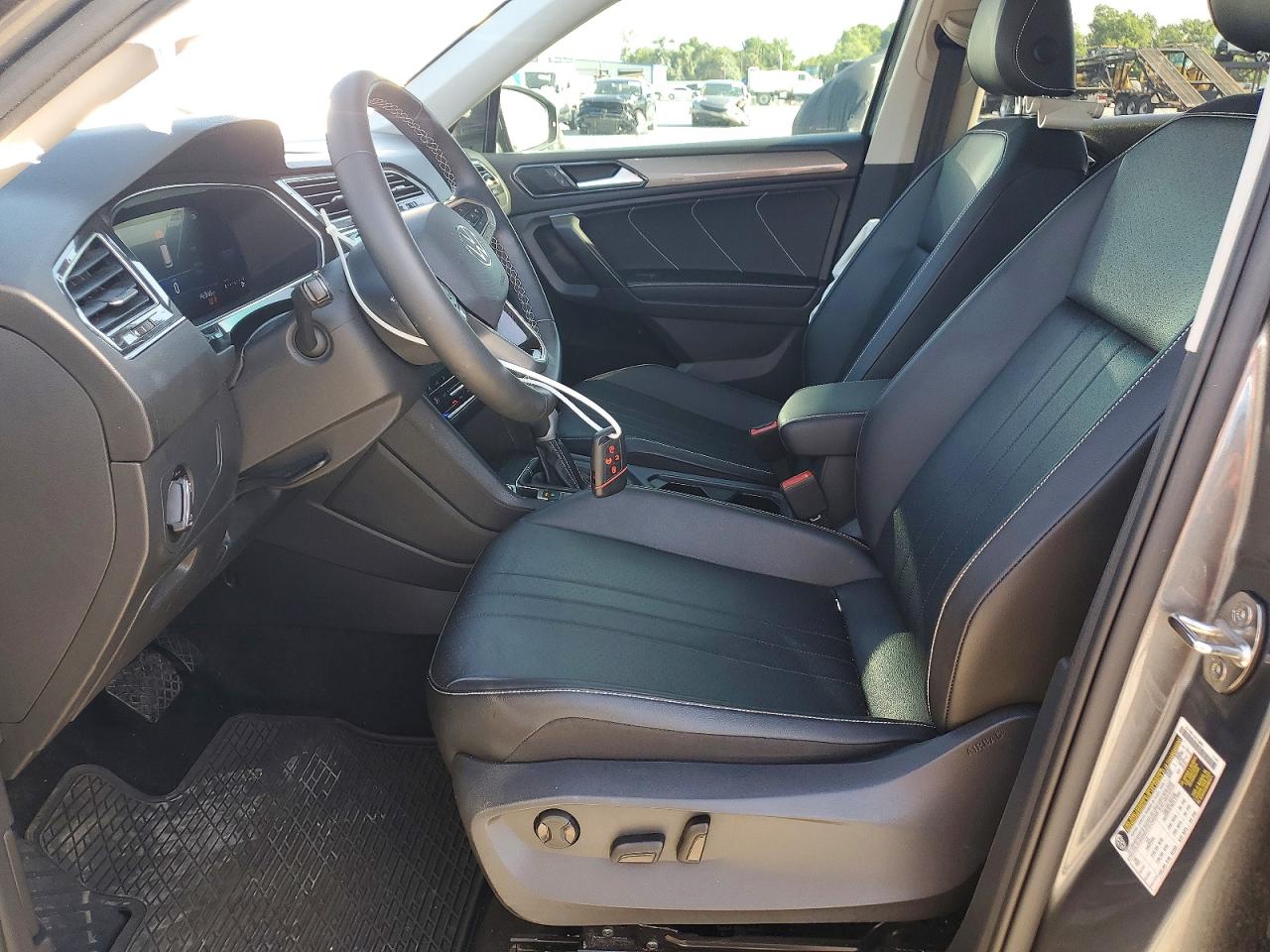 2022 VOLKSWAGEN TIGUAN