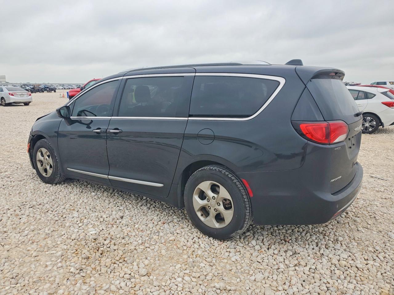 2017 CHRYSLER PACIFICA