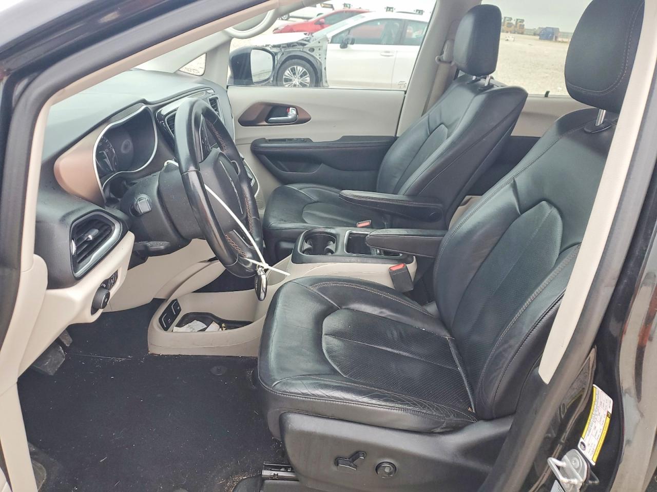 2017 CHRYSLER PACIFICA