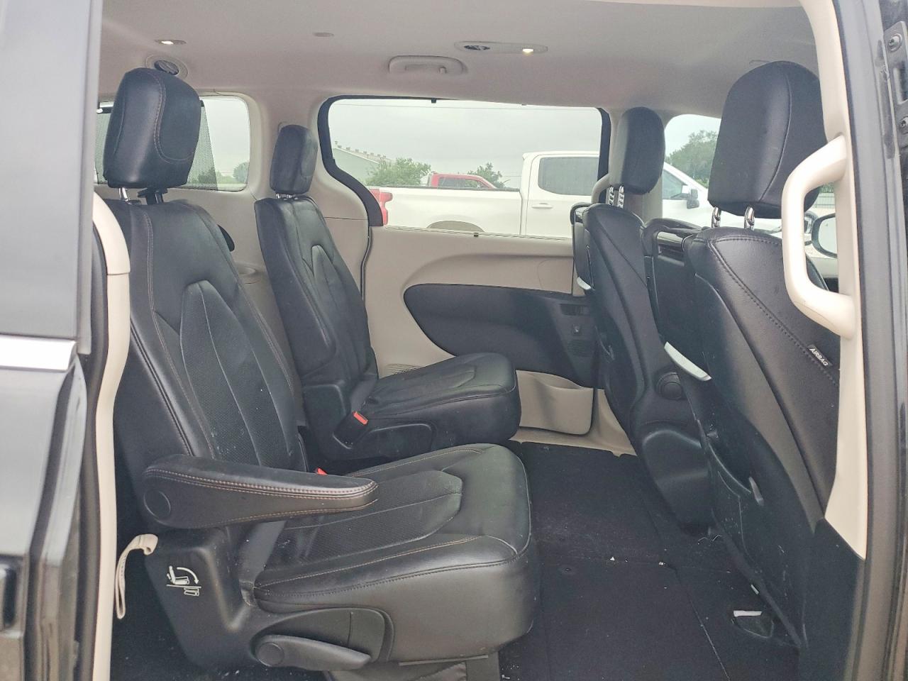 2017 CHRYSLER PACIFICA