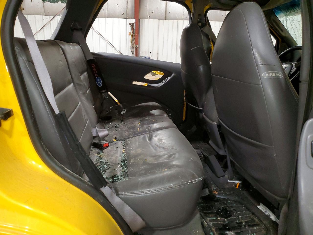 2001 FORD ESCAPE