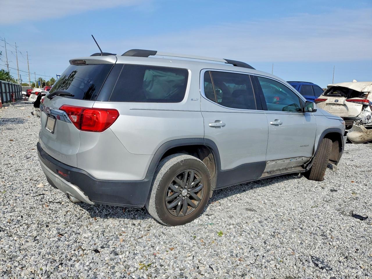 2017 GMC ACADIA