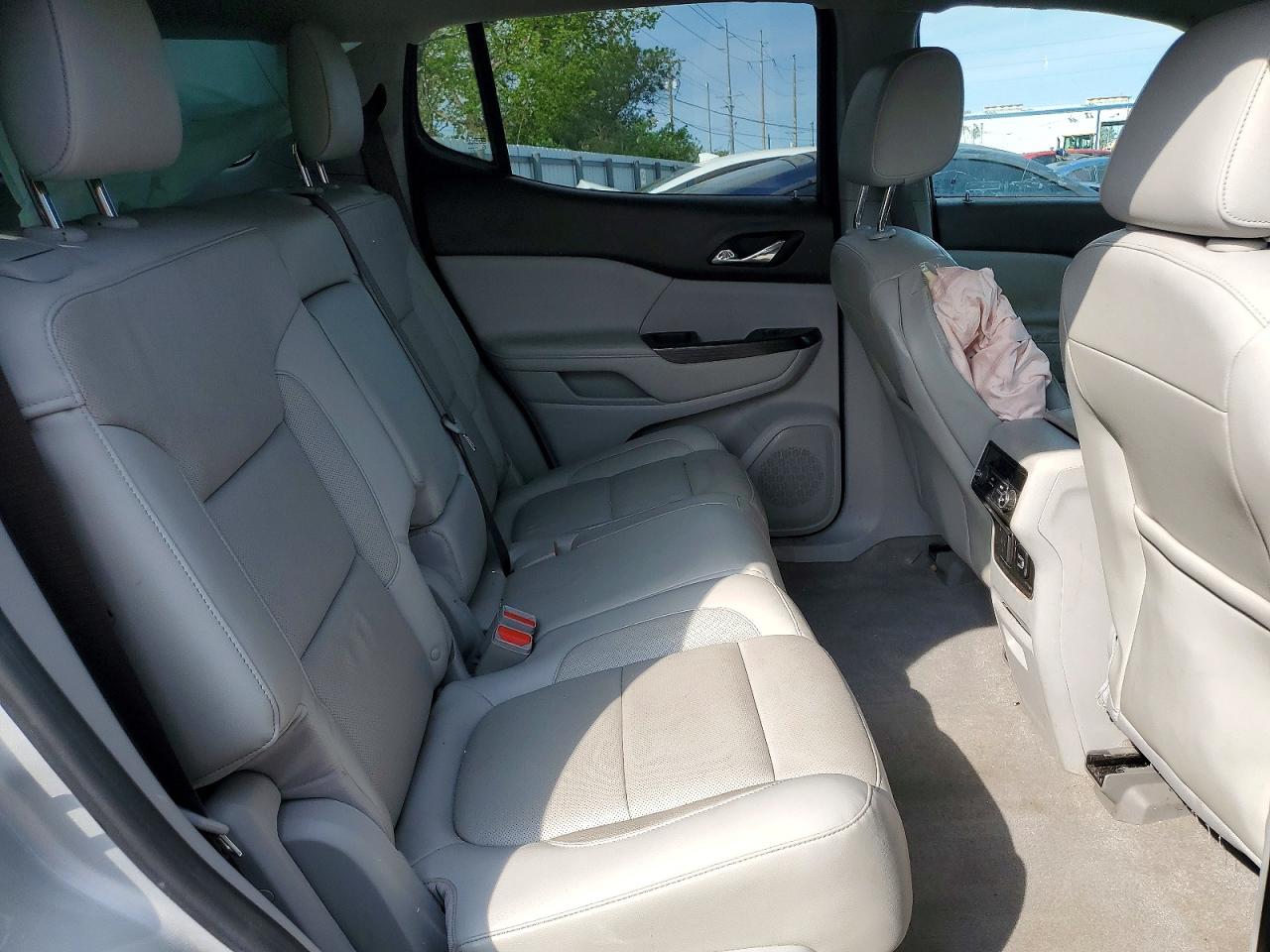 2017 GMC ACADIA