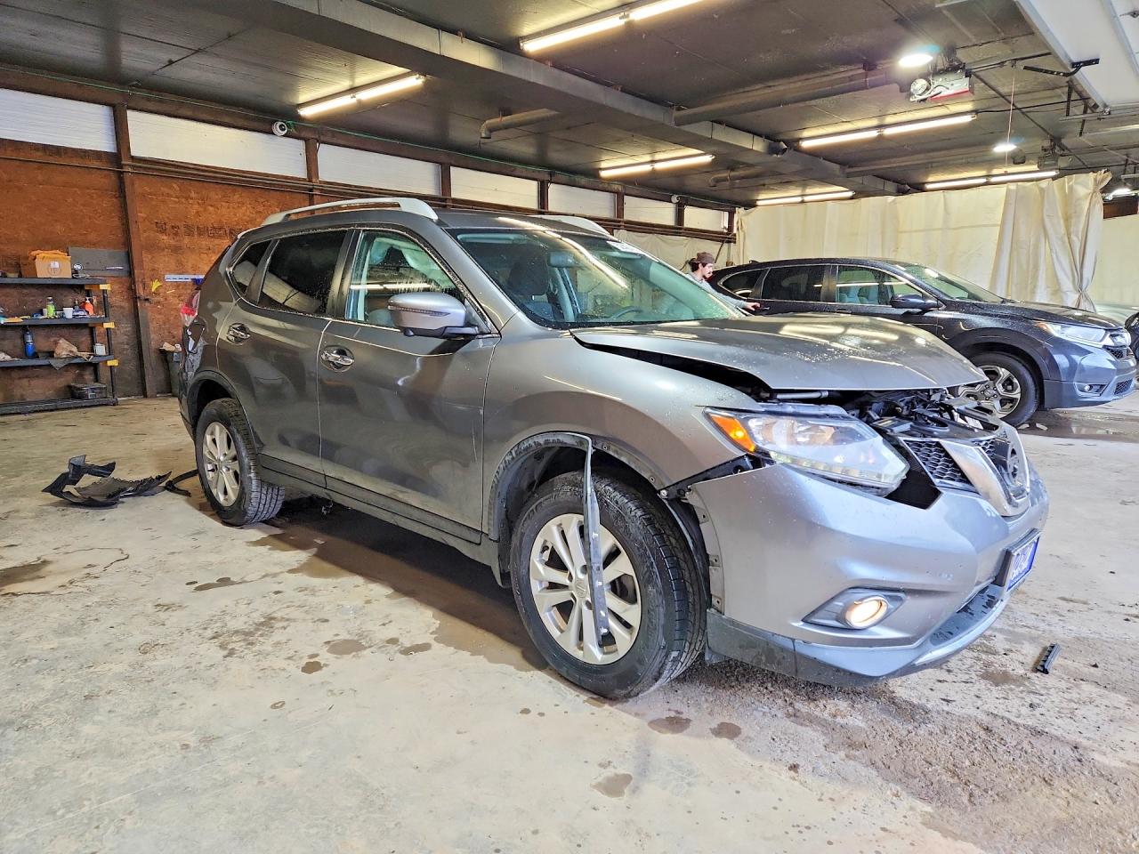 2016 NISSAN ROGUE