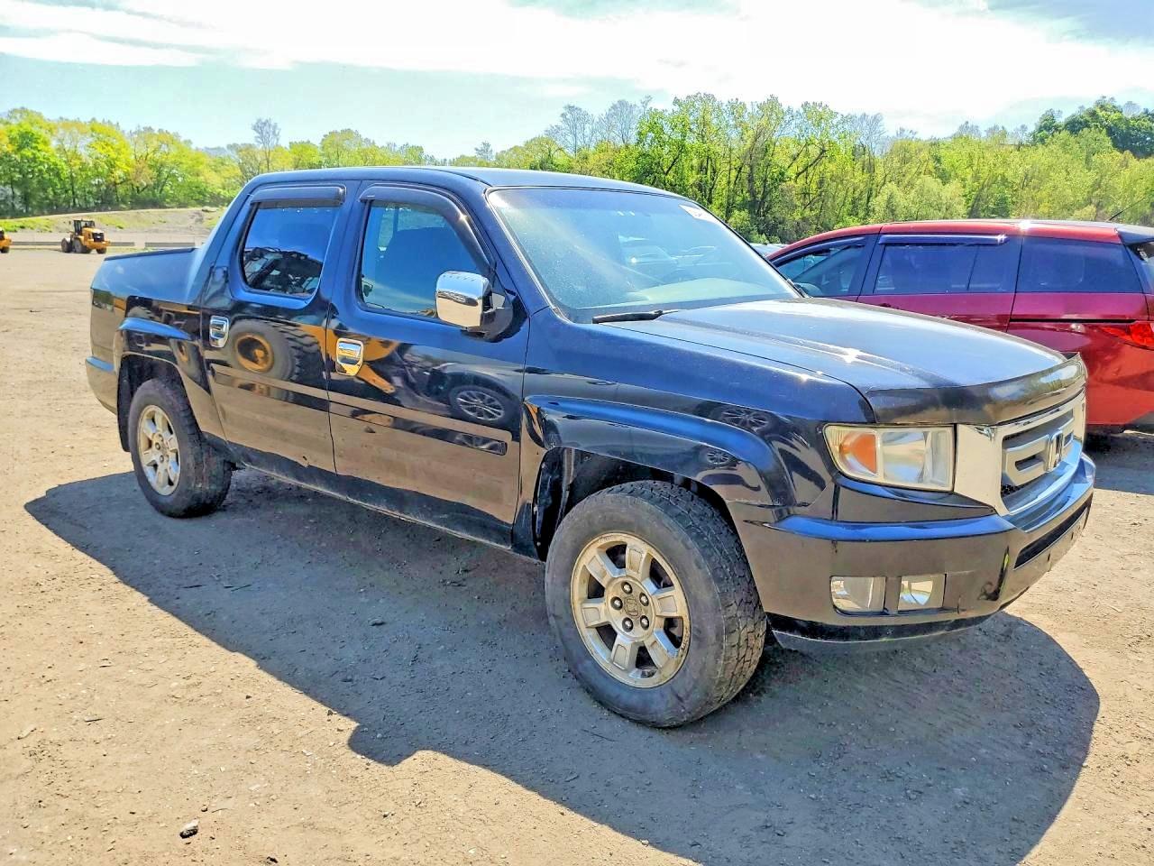 2011 HONDA RIDGELINE