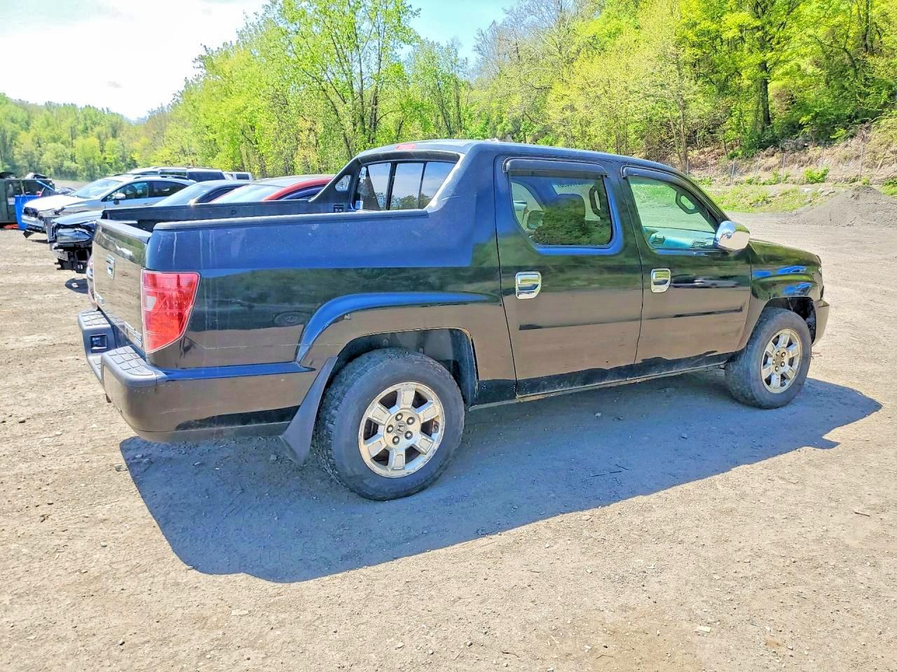 2011 HONDA RIDGELINE