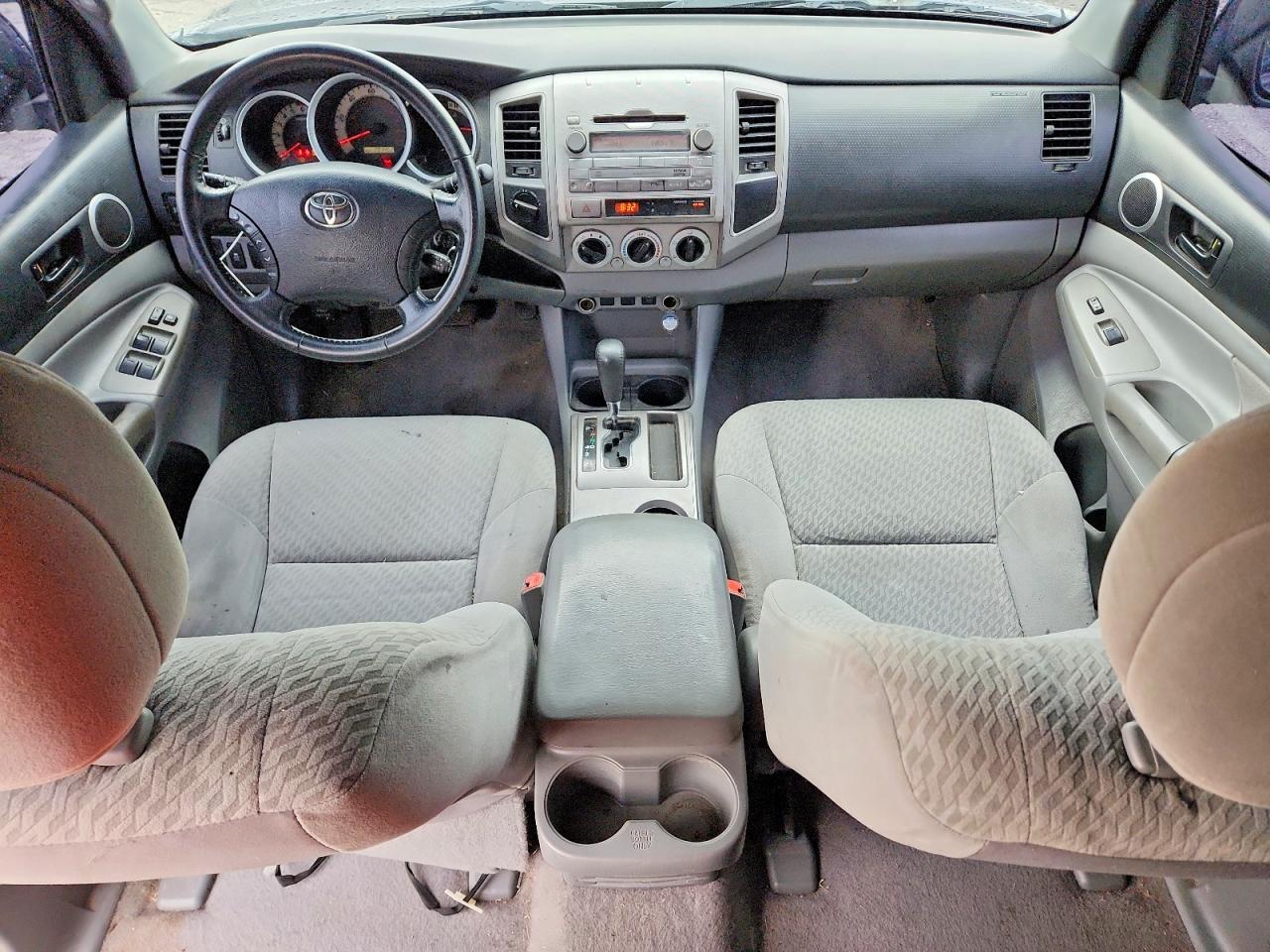 2011 TOYOTA TACOMA