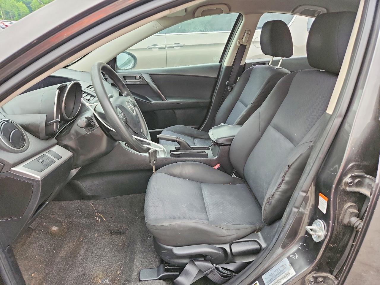 2010 MAZDA 3