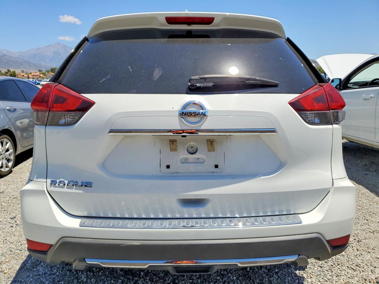 2018 NISSAN ROGUE