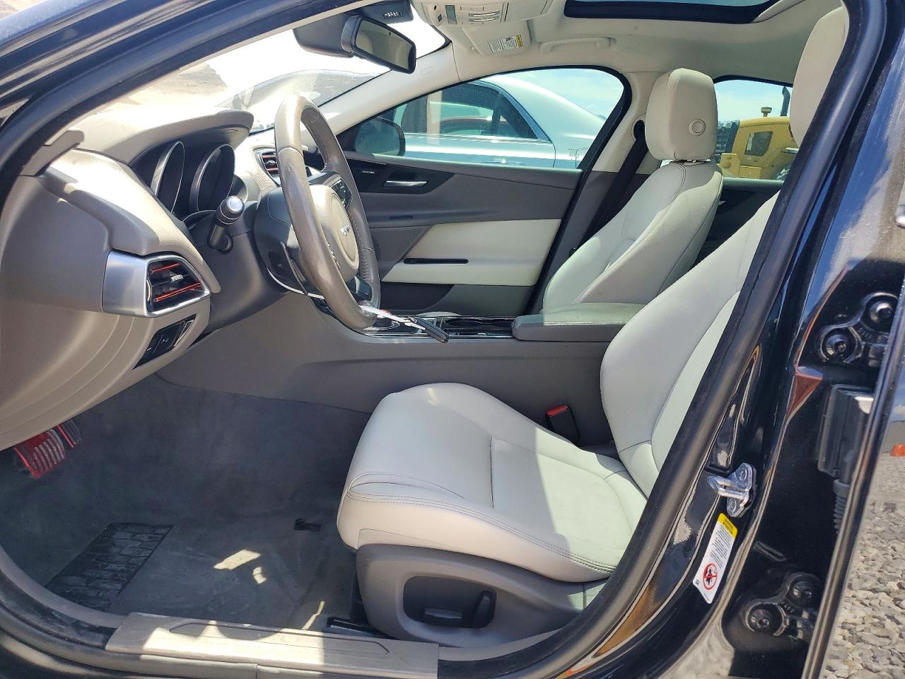 2017 JAGUAR XE