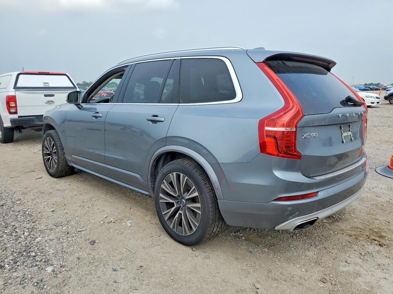 2020 VOLVO XC90