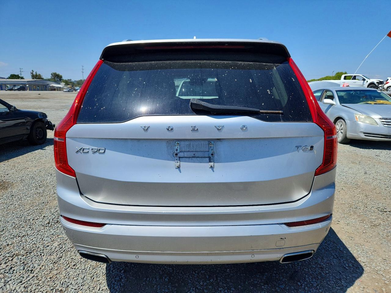 2016 VOLVO XC90