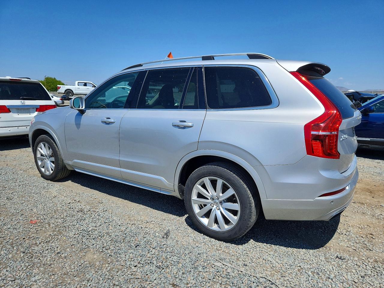 2016 VOLVO XC90