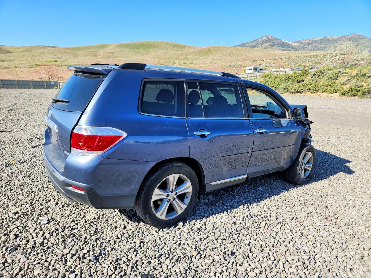 2013 TOYOTA HIGHLANDER