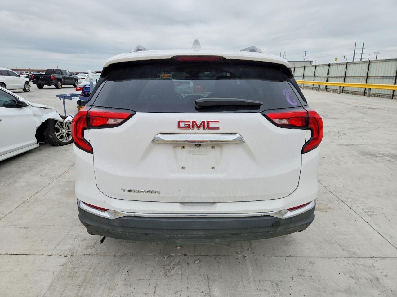 2020 GMC TERRAIN