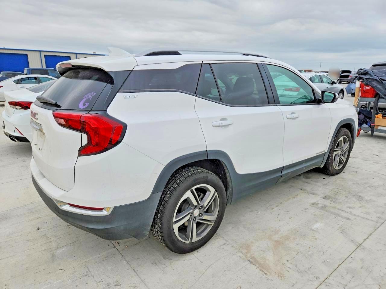 2020 GMC TERRAIN