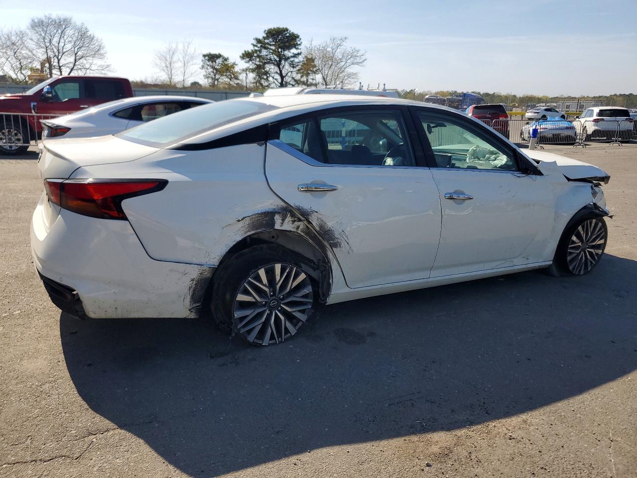 2025 NISSAN ALTIMA