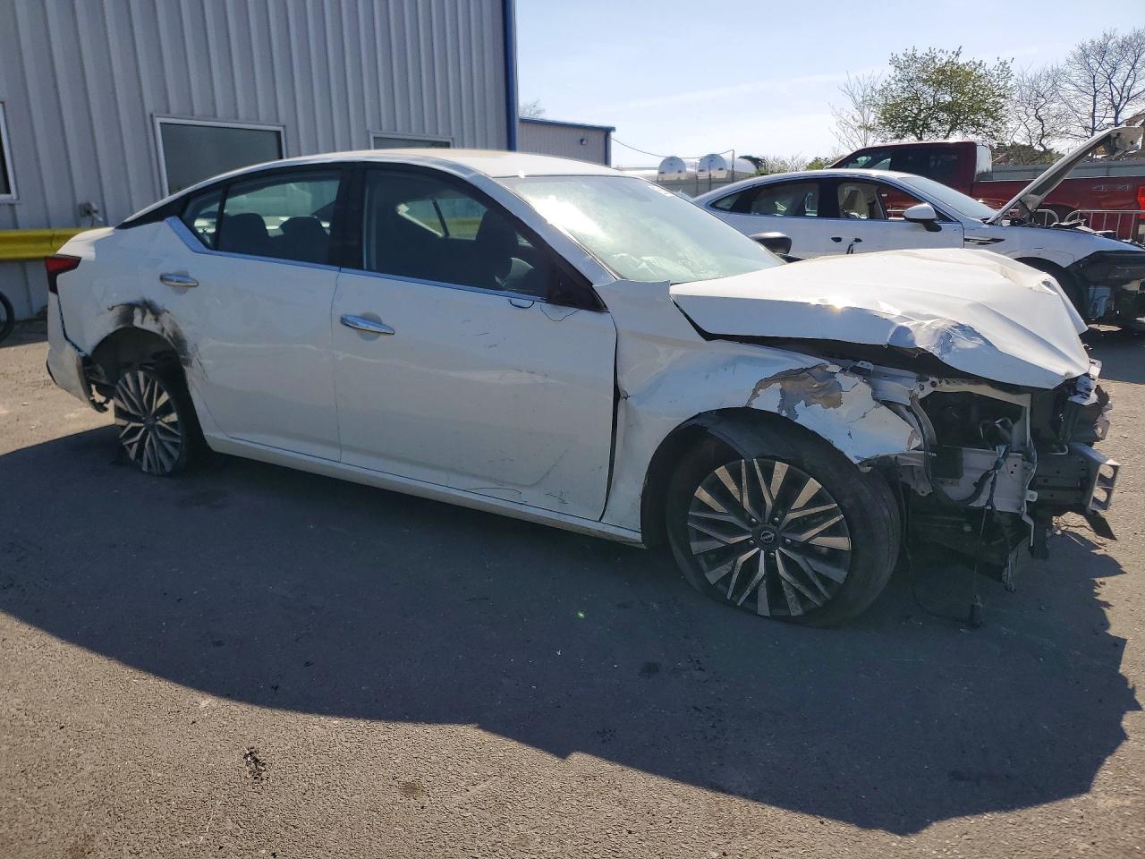 2025 NISSAN ALTIMA