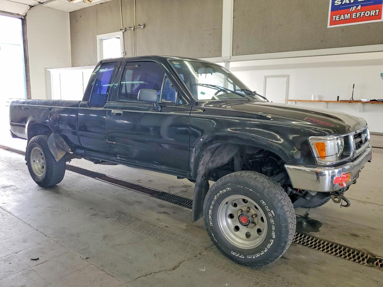 1994 TOYOTA 4WD PICK-U