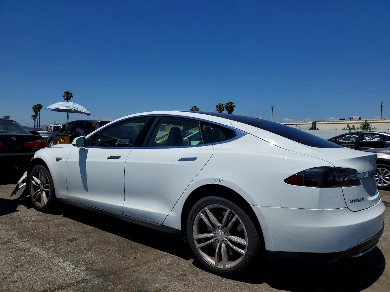 2013 TESLA MODEL S
