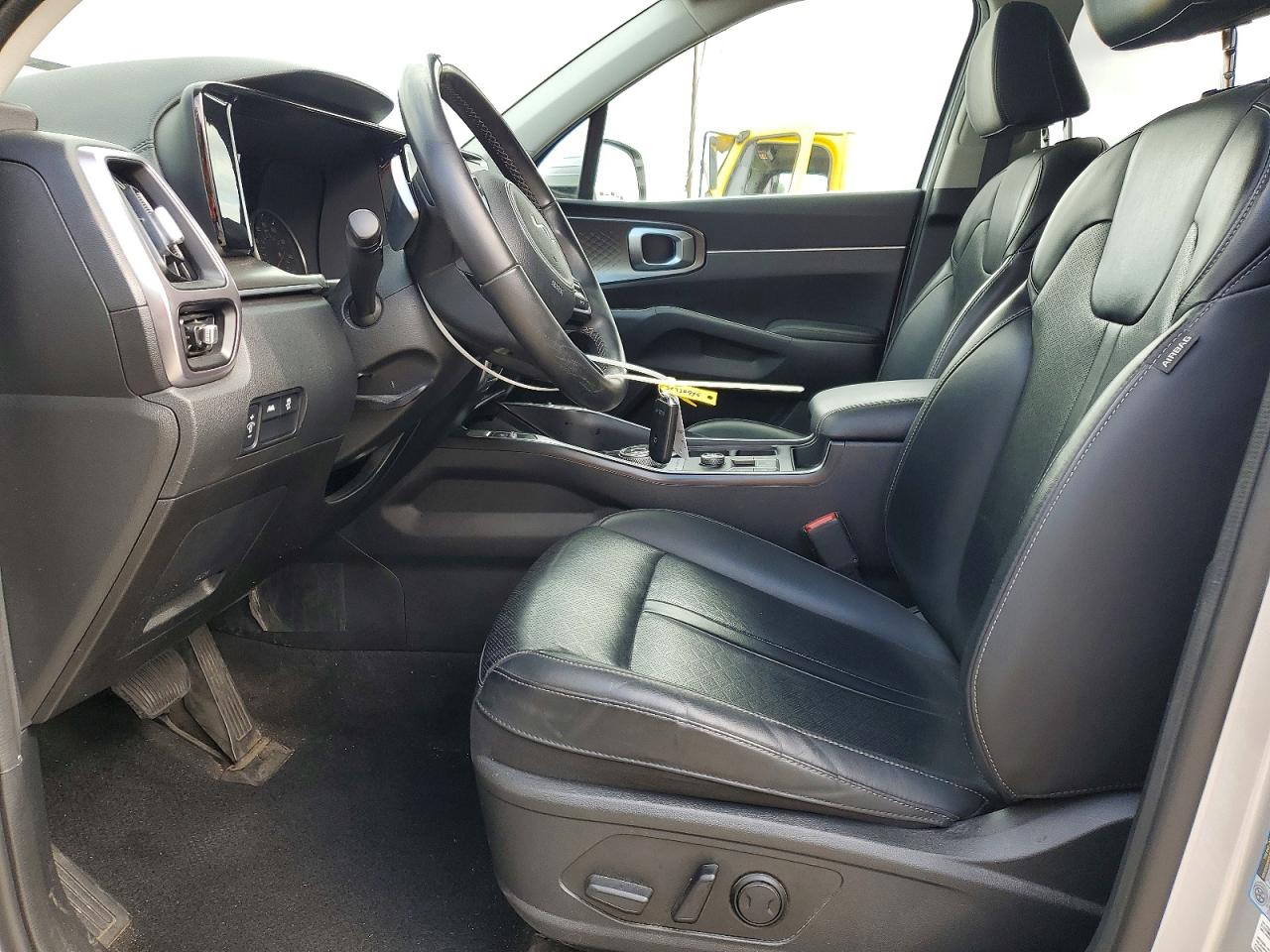 2022 KIA SORENTO