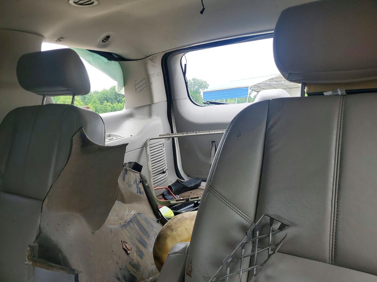 2010 CHEVROLET TAHOE