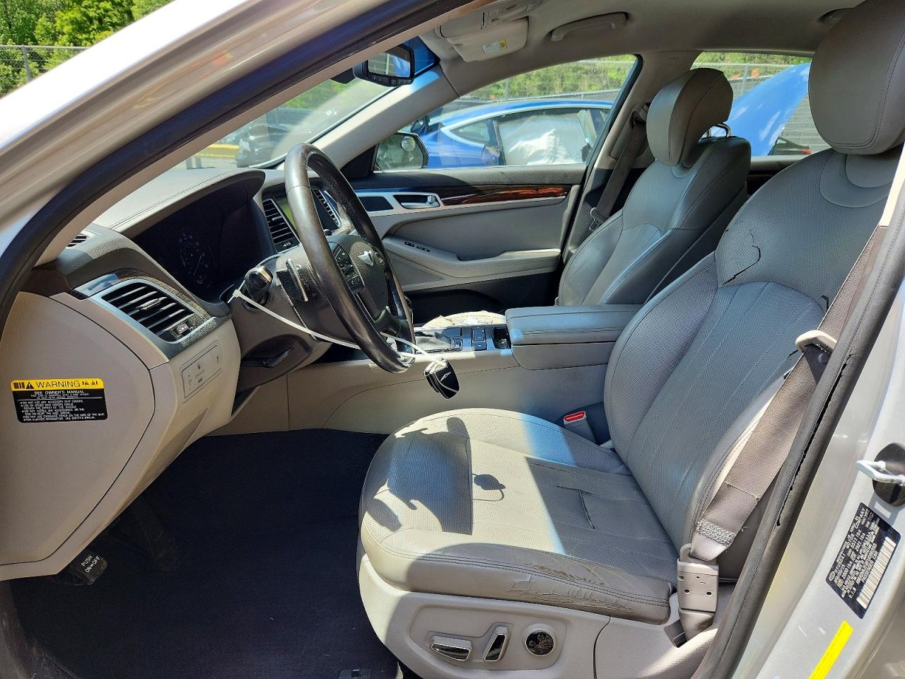 2015 HYUNDAI GENESIS