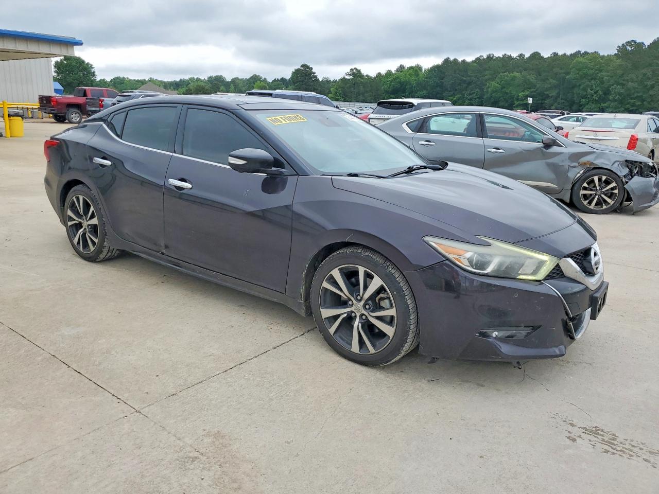 2016 NISSAN MAXIMA