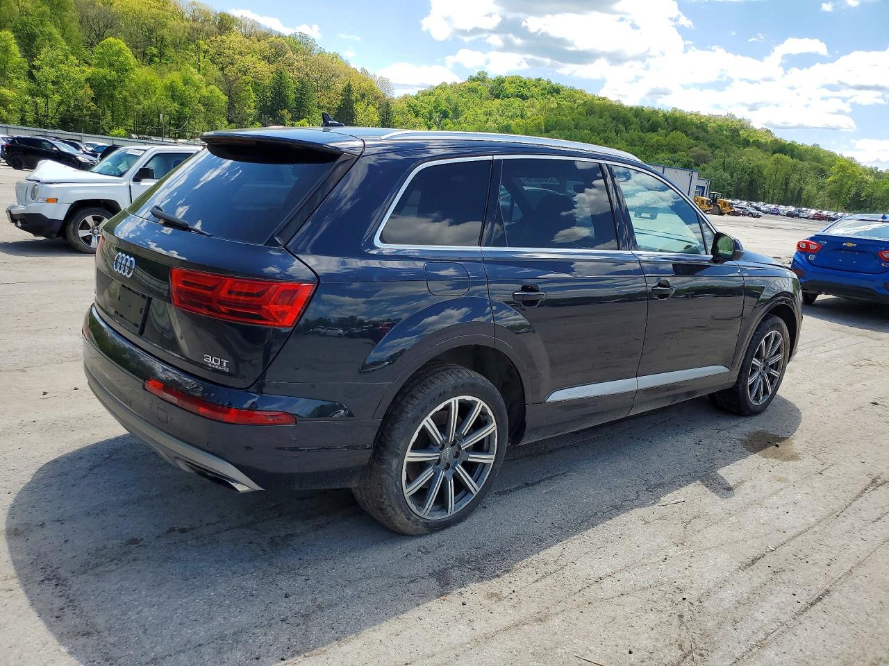 2017 AUDI Q7
