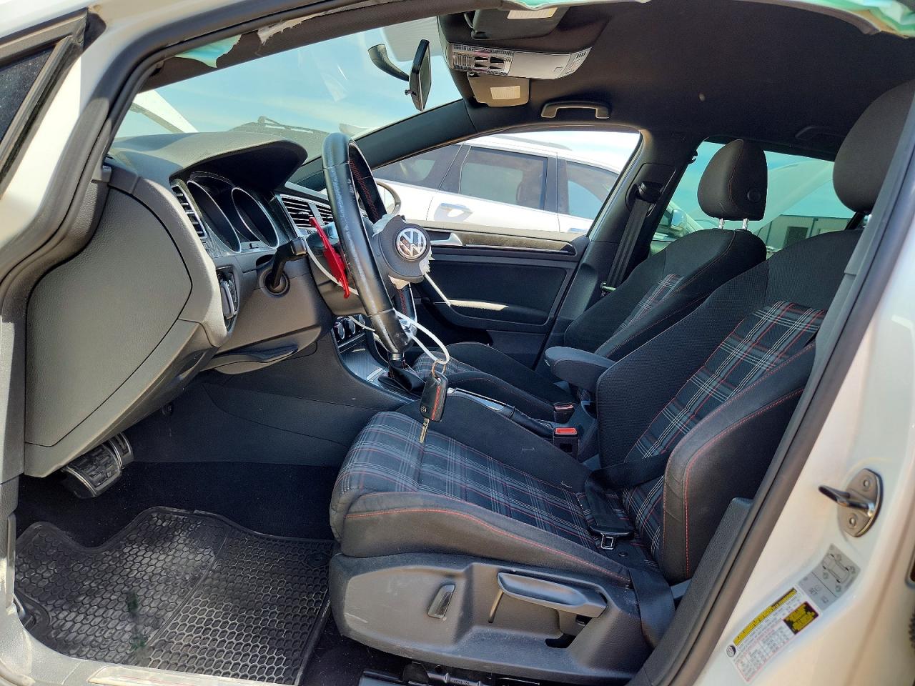 2017 VOLKSWAGEN GTI