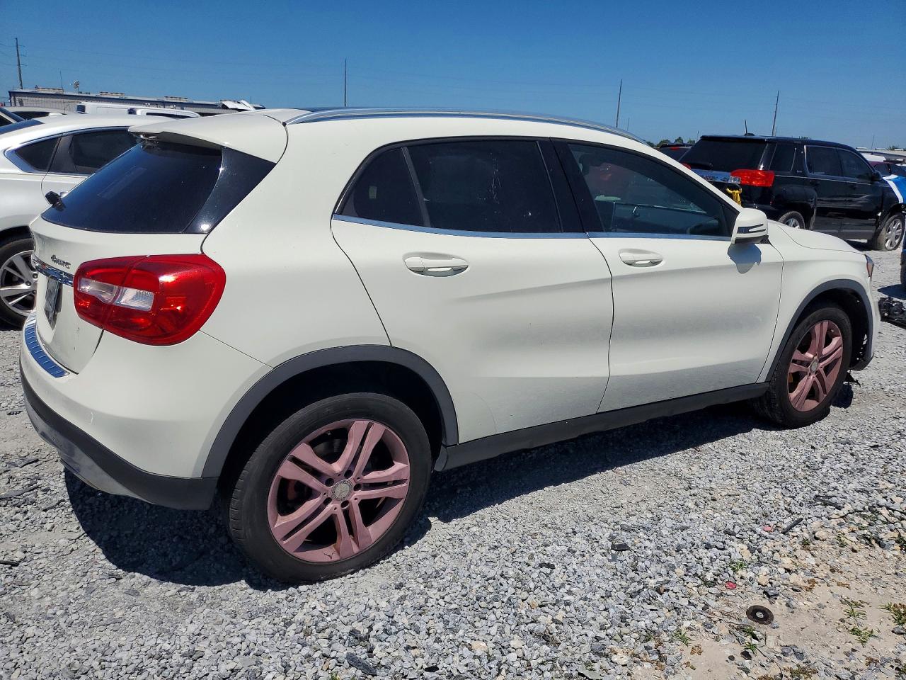 2017 MERCEDES-BENZ GLA-CLASS