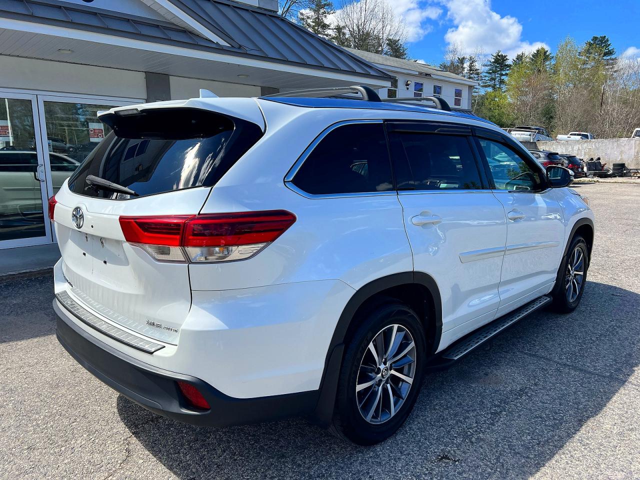 2017 TOYOTA HIGHLANDER