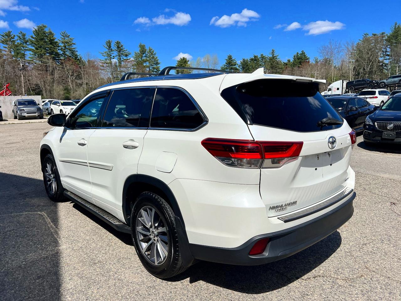 2017 TOYOTA HIGHLANDER