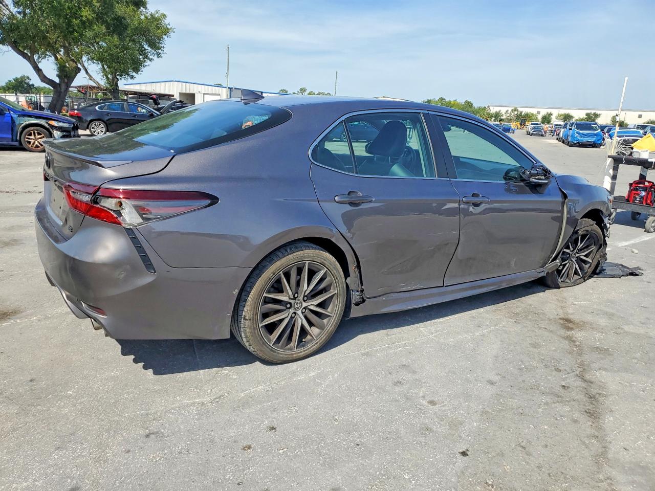 2023 TOYOTA CAMRY