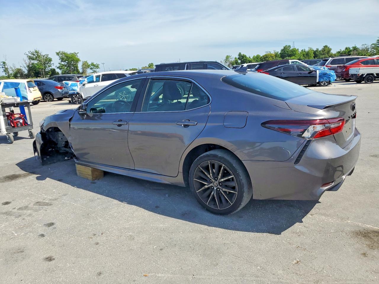 2023 TOYOTA CAMRY