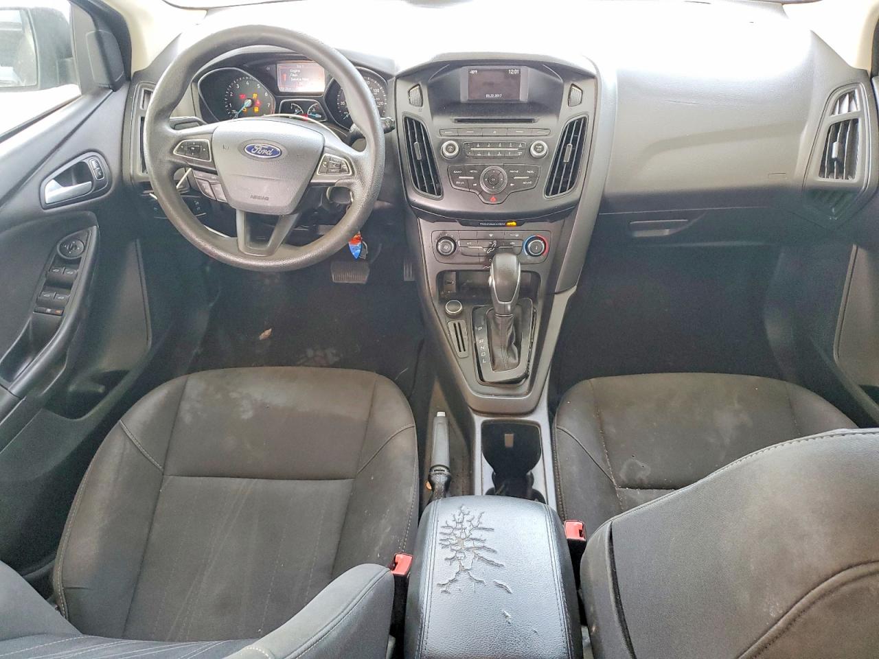 2017 FORD FOCUS