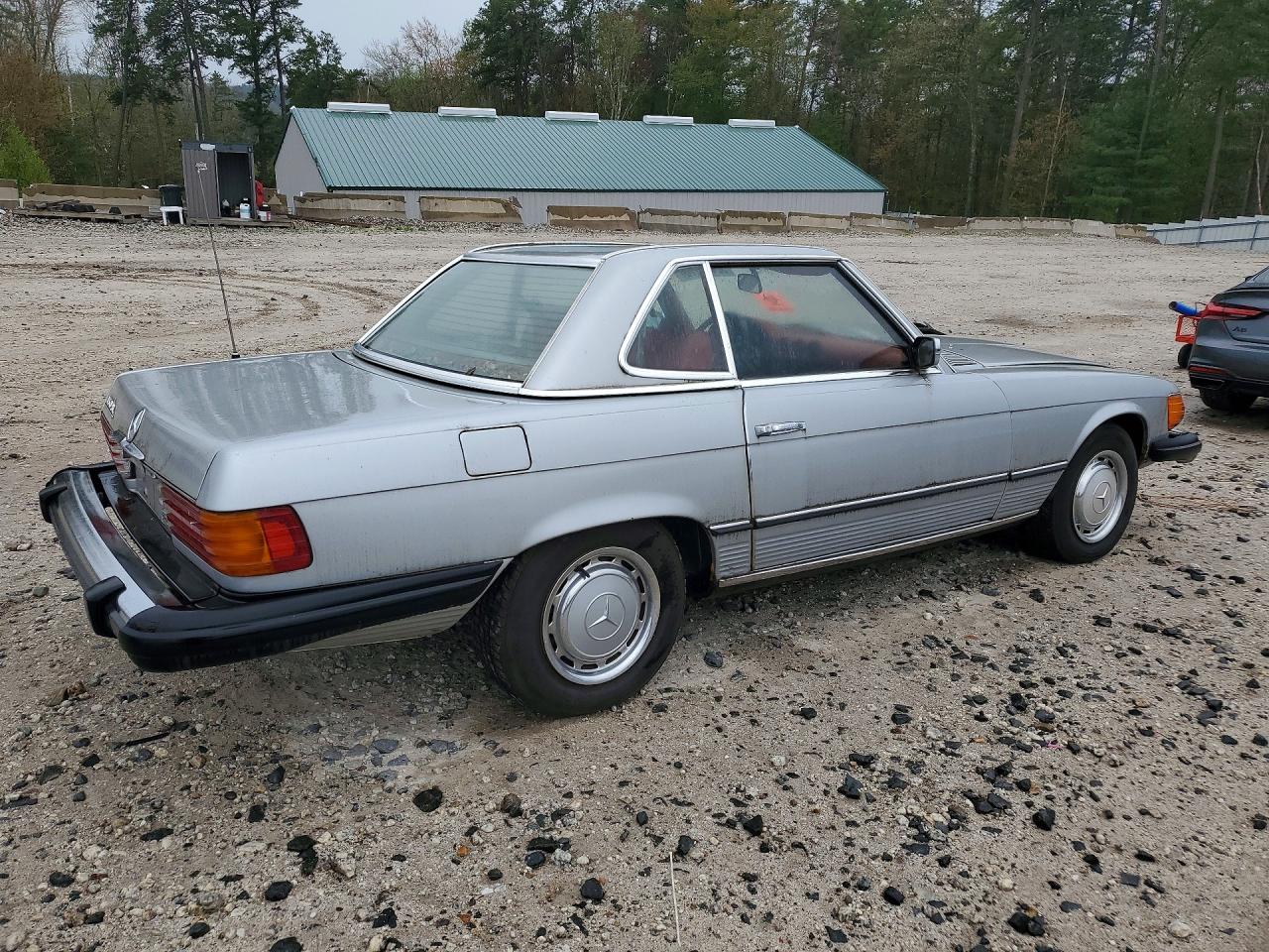 1975 MERCEDES BENZ SL-CLASS